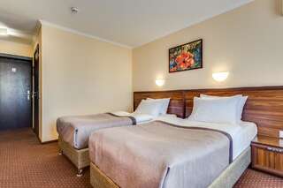 Отель Bratislava Hotel Kyiv Киев-2