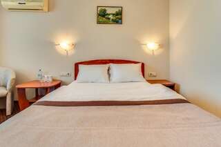 Отель Bratislava Hotel Kyiv Киев Стандартный одноместный номер-4