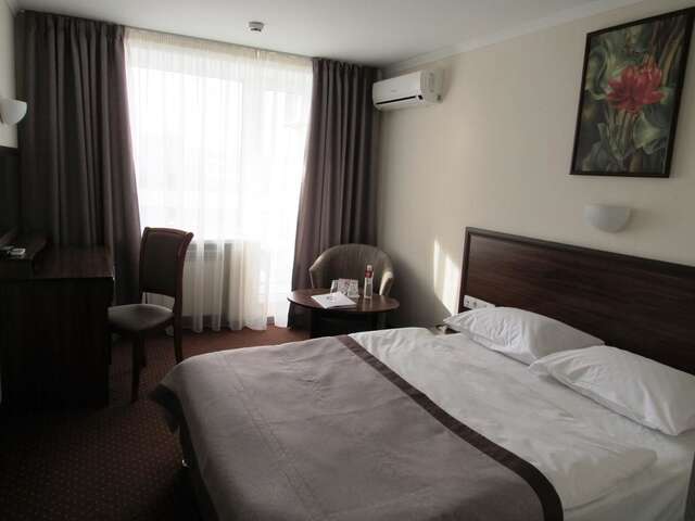Отель Bratislava Hotel Kyiv Киев-25