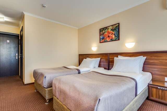 Отель Bratislava Hotel Kyiv Киев-5