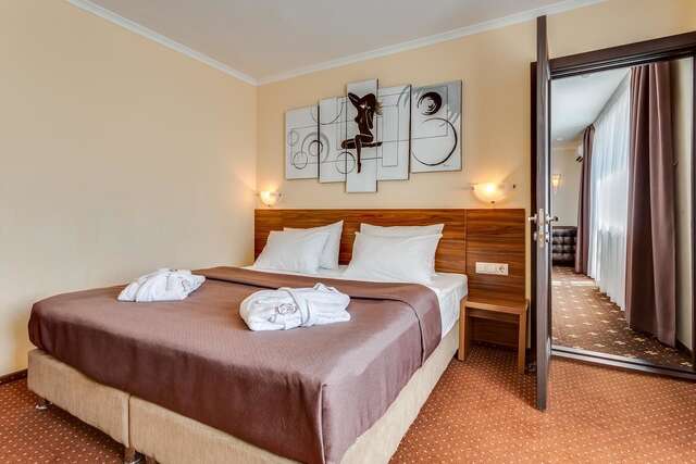 Отель Bratislava Hotel Kyiv Киев-40